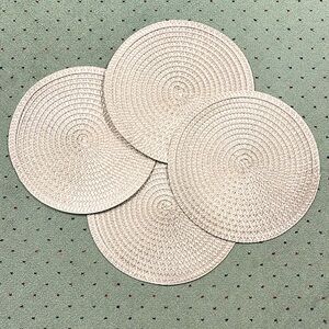SET OF 4  CLASSIC ROUND WOVEN TAUPE PLACEMATS